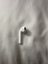Apple AirPod 1st Generation A2083 White Bluetooth Earbuds Right Side Only Used 1
