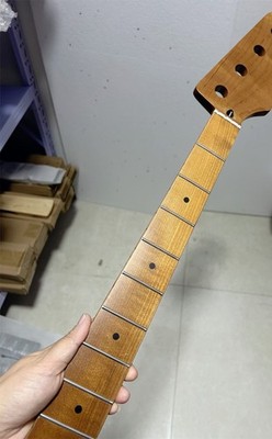 4 string 20 fret Roasted maple Electric bass neck PART Black dot inlay 34inch
