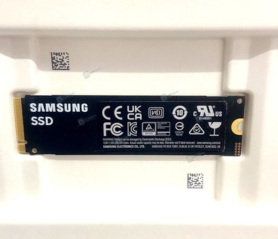 Samsung 990 PRO 1TB MZ-V9P1T0 PCIe 4.0 x4 NVMe M.2 2280 Solid