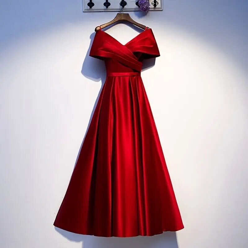 christmas ball dress Red velvet party JENNIE MYAN ATELIER The unique French lace floral pattern on the front and back adds elegance to the dress Christmas Evening Dresses Sparkling