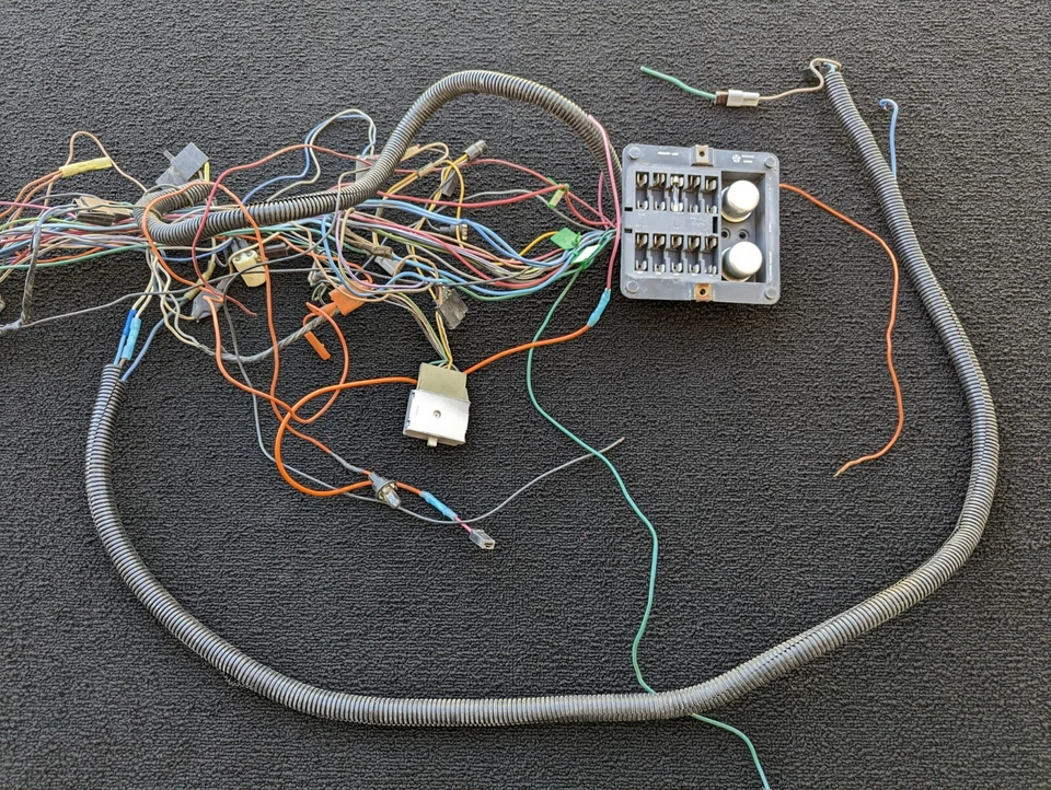 Dodge Ram D150 1978 arnés de cables de tablero con bloque de fusibles - envío gratuito Foto 4 de 4