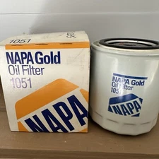 Napa Gold Oil Filter 1051 New Old Stock USA