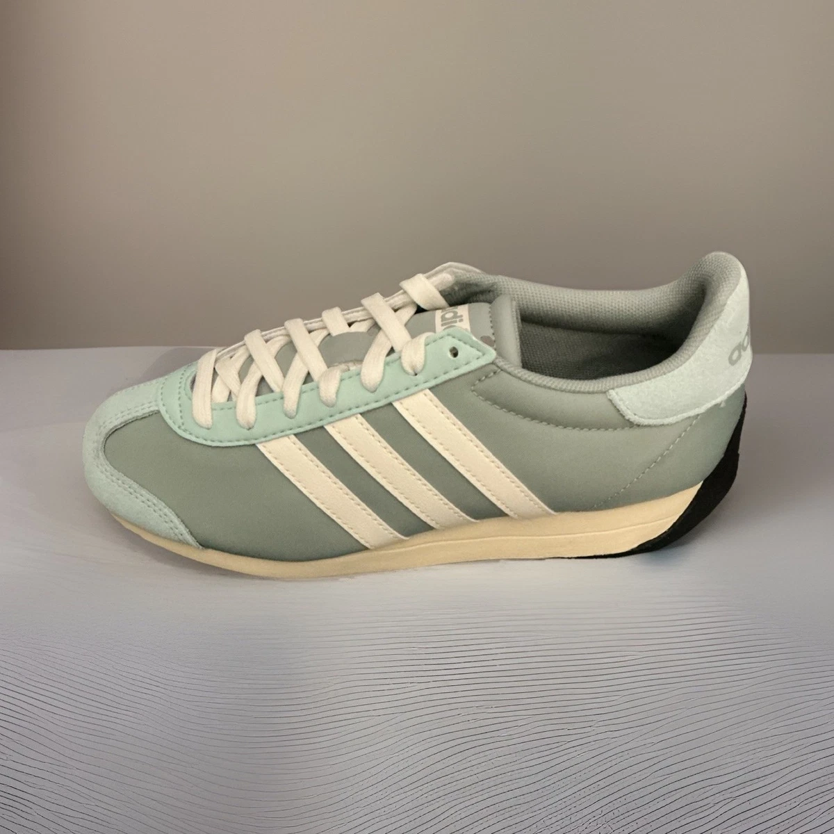 adidas gazelle silver green womens Tnis Adidas Superstar Feminino Branco/Verde  NewSkull