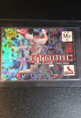 2000 Upper Deck Ionix - Atomic Mark Refractor Rare  McGwire #A2