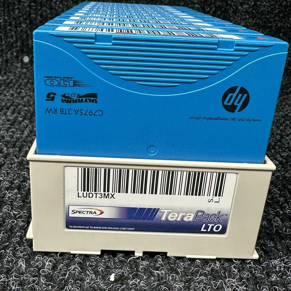 Spectra Terapack T-950 Library Tape Storage Lot Of 10 3TB LTO-5 Tapes HP C7975A - Image 2 of 4