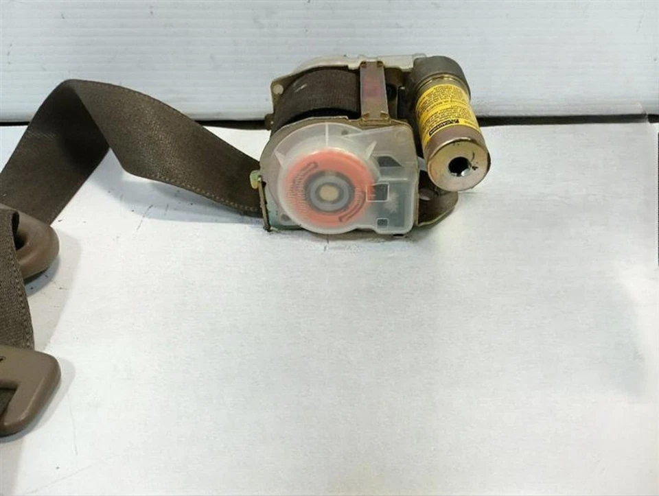 2000-2004 Toyota Tundra Front Left Driver Seat Belt Retractor Assembly Tan Oem - Imagem 2 de 4
