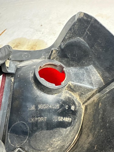 GMC SIERRA 1500 GMC Tail Light Assembly 99 00 01 02 03 Left - Picture 3 of 3