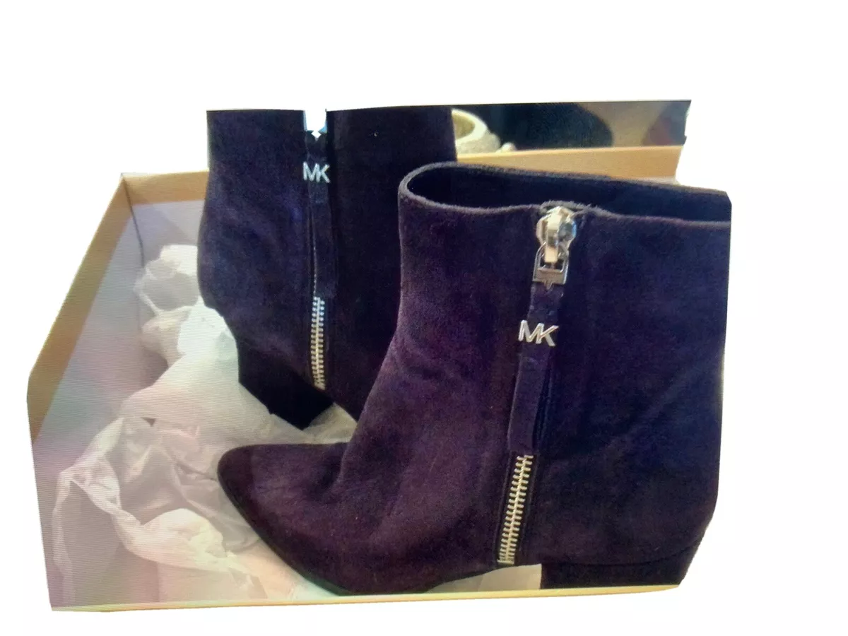 Navy Michael Kors size 3 Boots