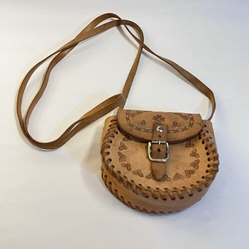 VTG Small Or Youth Tooled Leather Purse Coin Purse Waist Back Necklace Festival