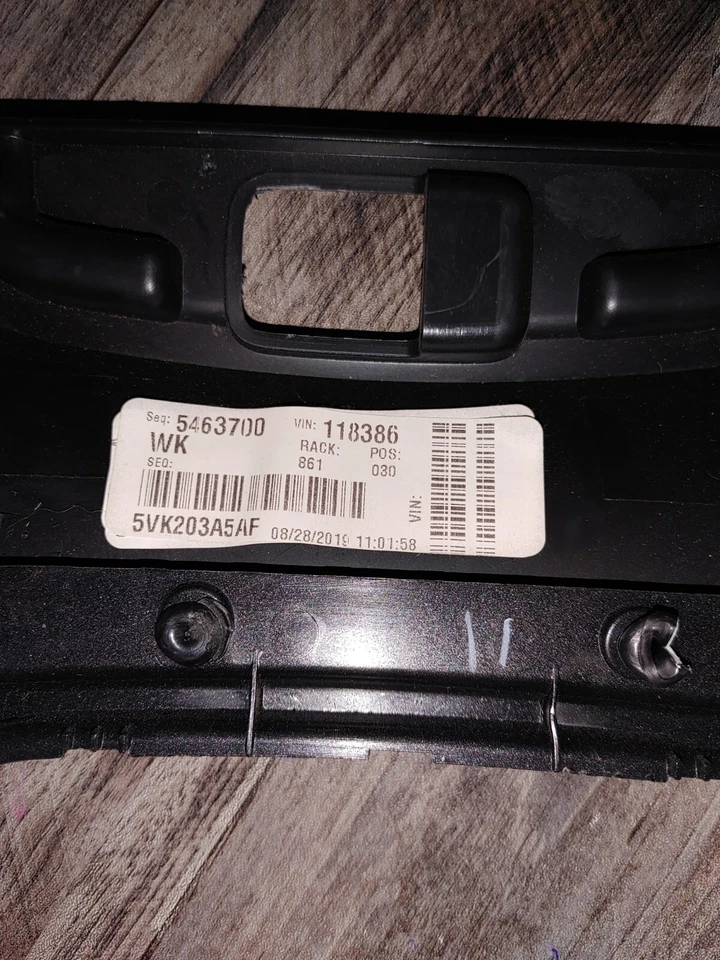 Bisel Mopar 5VK203A5AF-2020-2021 Jeep Grand Cherokee... Foto 3 de 4