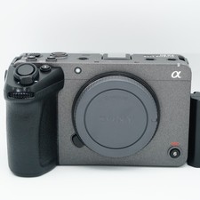 "Near Mint" SONY FX30 Cinema Line Camera Body ILME-FX30 #09033