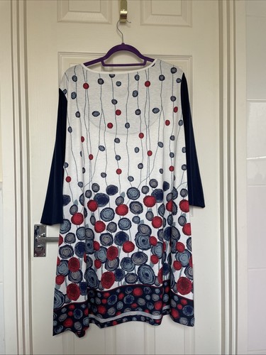 Joe Browns Size 28 Scoop Neck Women's 3/4 Sleeves Tunic In Fun Design - Picture 2 of 8