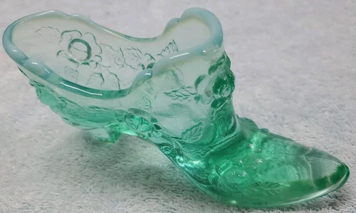 VINTAGE FENTON GLASS Cabbage ROSE PATTERN SLIPPER Opalescent SEA FOAM GREEN