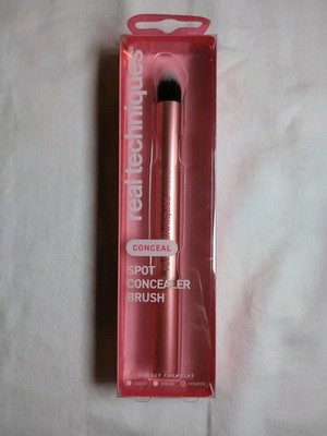 Real Techniques Spot Concealer Brush, Conceal Makeup Formulas Liquid & Cream New