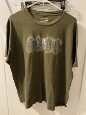 Womens AC/DC Rock Band Green American Eagle Tee Shirt M Medium Concert Comfort