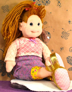 TY Beanie Boppers "Rockin' Rosie" 2001  12" soft Doll w/ Yarn Hair 
