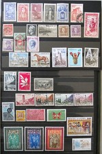 36 Timbres de Monaco et Andorre français toutes époques - cote   55 €