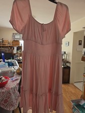 NEW Womens Sz Large S/S Smocked Waist Dress Very Nice