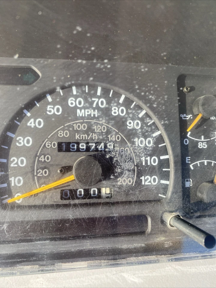 1995 - 1997 Isuzu Trooper medidor de velocidade painel de instrumentos (8971188301) - Imagem 4 de 4