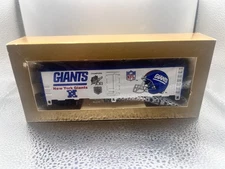 Mantua HO Scale Super Bowl Express NFL Certified 1992: New York Giants Box Car
