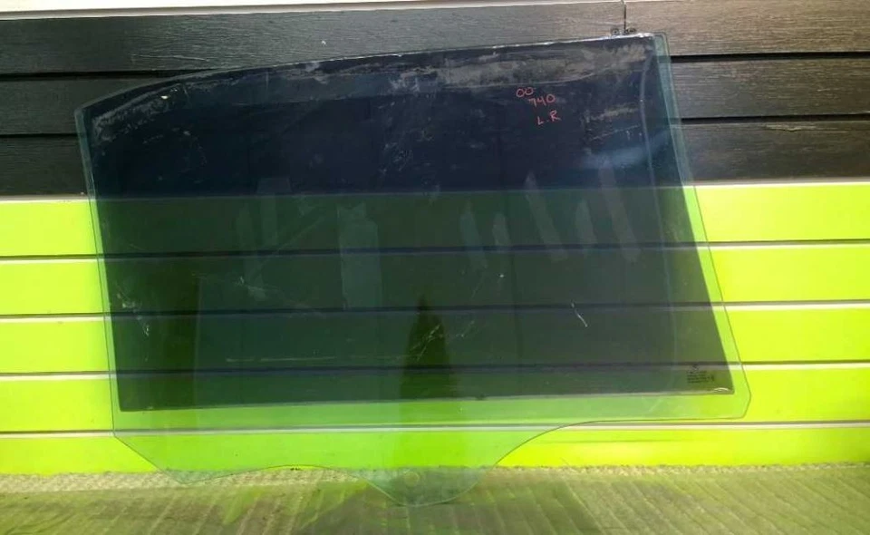 00 BMW 740iL DRIVER LEFT REAR WINDOW DOOR GLASS OEM 1233-41  Foto 2 de 3