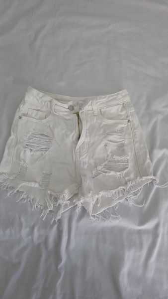 Women's White Distressed Denim Shorts Size XS EU 34 US 2 High Rise Frayed Hem