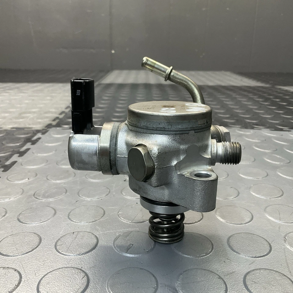 2014-2016 Mazda 6 2.5L High Pressure Gas Fuel Pump OEM - Image 4 of 4