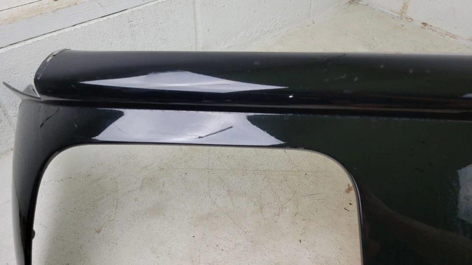 01-02 CHRYSLER PLYMOUTH PROWLER OEM NEGRO PARACHOQUES TRASERO PANEL DE LLENADO CENEFA Foto 3 de 4