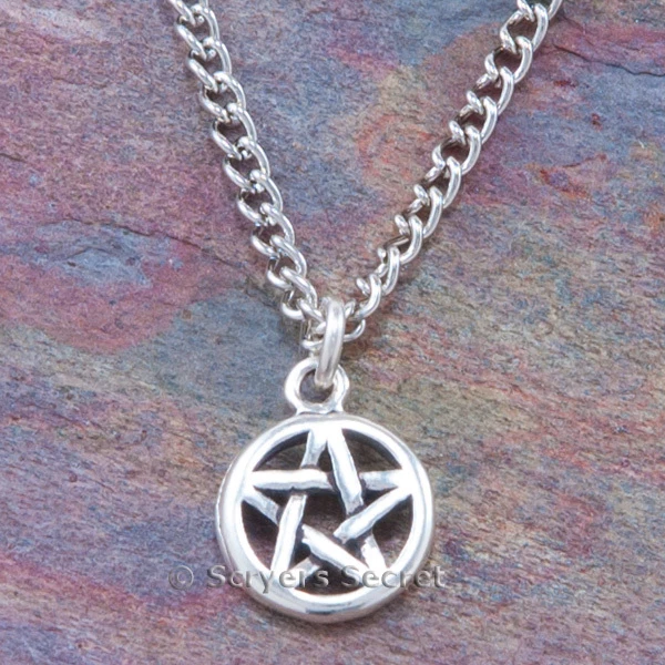 UNDERCOVER Ciondolo e collana pentacolo pentacolo in argento sterling 925 misura piccola