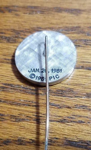 1981 RONALD REAGAN / GEORGE BUSH INAUGURATION STICK PIN - Picture 3 of 3