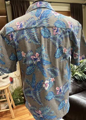 Free Planet Shirt Mens Small Grey/Blue Floral Button Down Shortsleeve Casual NWT - Picture 2 of 5