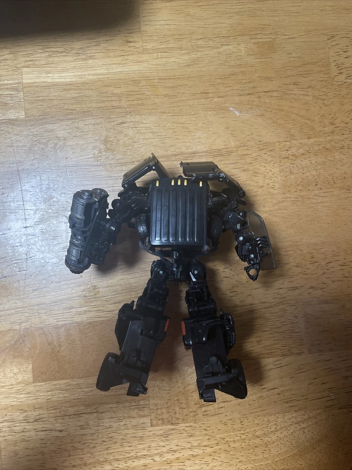 Transformers Studio Series Ironhide complete SS-14 Hasbro 2007 Movie Voyager - Image 2 of 3