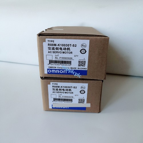 Omron R88M-K10030T-S2 Servo Motor In Box Expedited Shipping - Picture 6 of 6