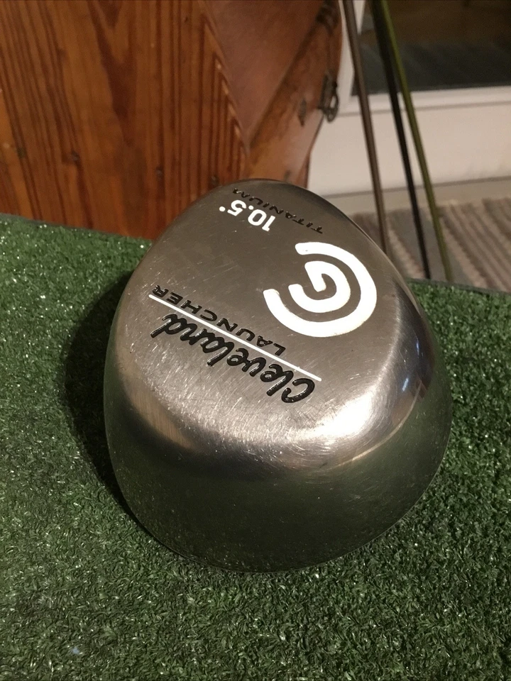 Cleveland Launcher Titanium 10.5* Driver Regular ProLite 35 Graphite Shaft 44.5” - Image 2 of 4