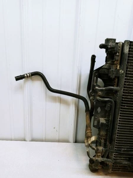 2008-2014 路虎 LR2 散热器冷凝器动力转向冷却器风扇套件原始设备制造商 — 第 4/4 张图片