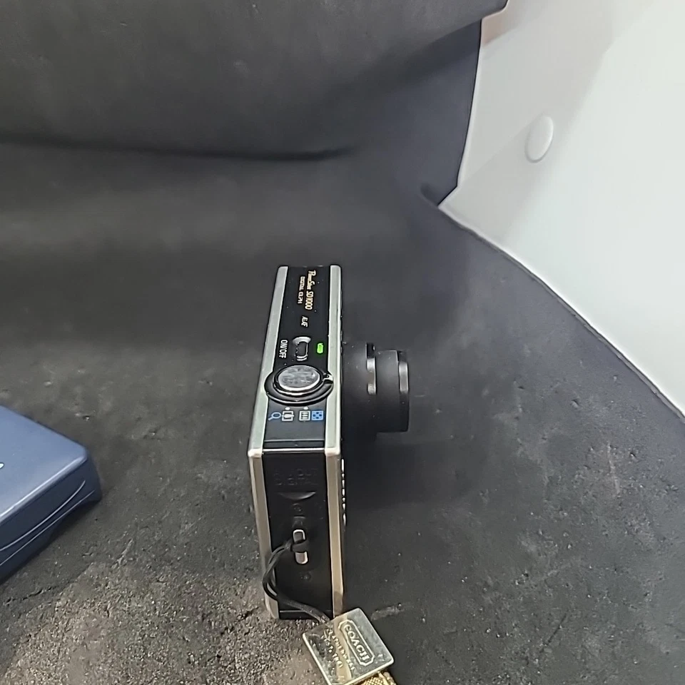 Cámara digital Canon PowerShot SD1000 Elph 7,1 MP - con cargador #2 Foto 4 de 4