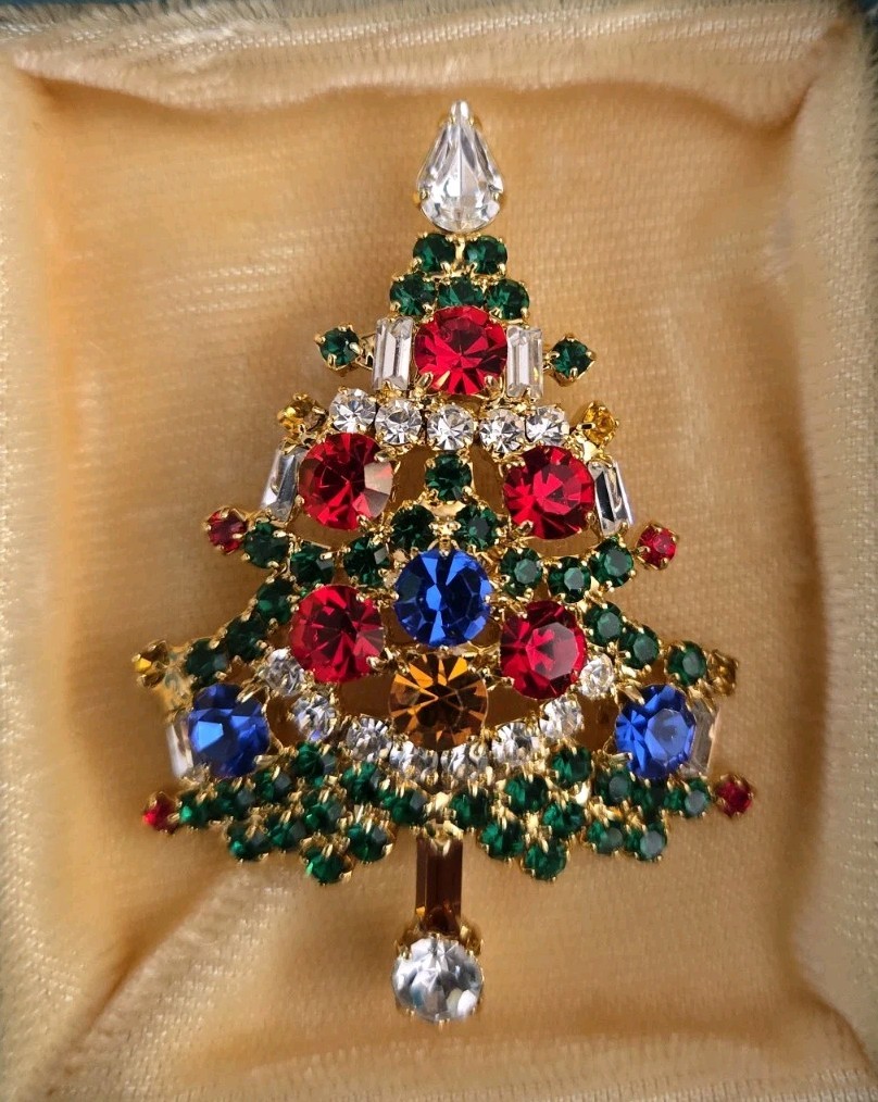 OTC Christmas Tree Brooch*Colored Rhinestones*Goldtone*Signed