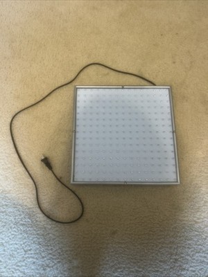 4 Red Light Panels 225 Bulbs, 1ft X 1ft Each