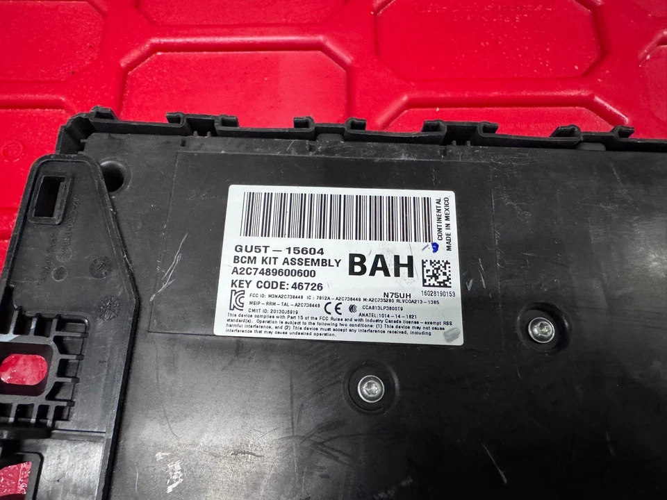 16 2016 Ford Explorer módulo de controle de carroceria caixa de fusíveis cabine interior gu5t15604bah - Imagem 2 de 4