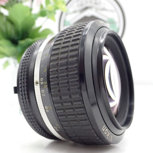 Nikon AI-S Ais Nikkor 50mm f1.2 792692 - Picture 9 of 15
