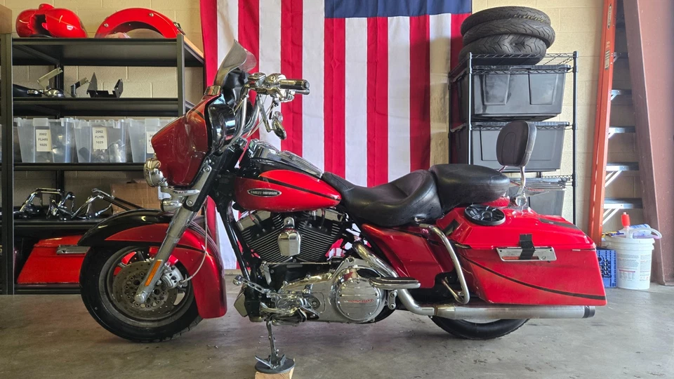 2007 HARLEY-DAVIDSON ELECTRA GLIDE FLHTCUSE CVO 110 SCREAMIN EAGLE ENGINE MOTOR Foto 3 de 4