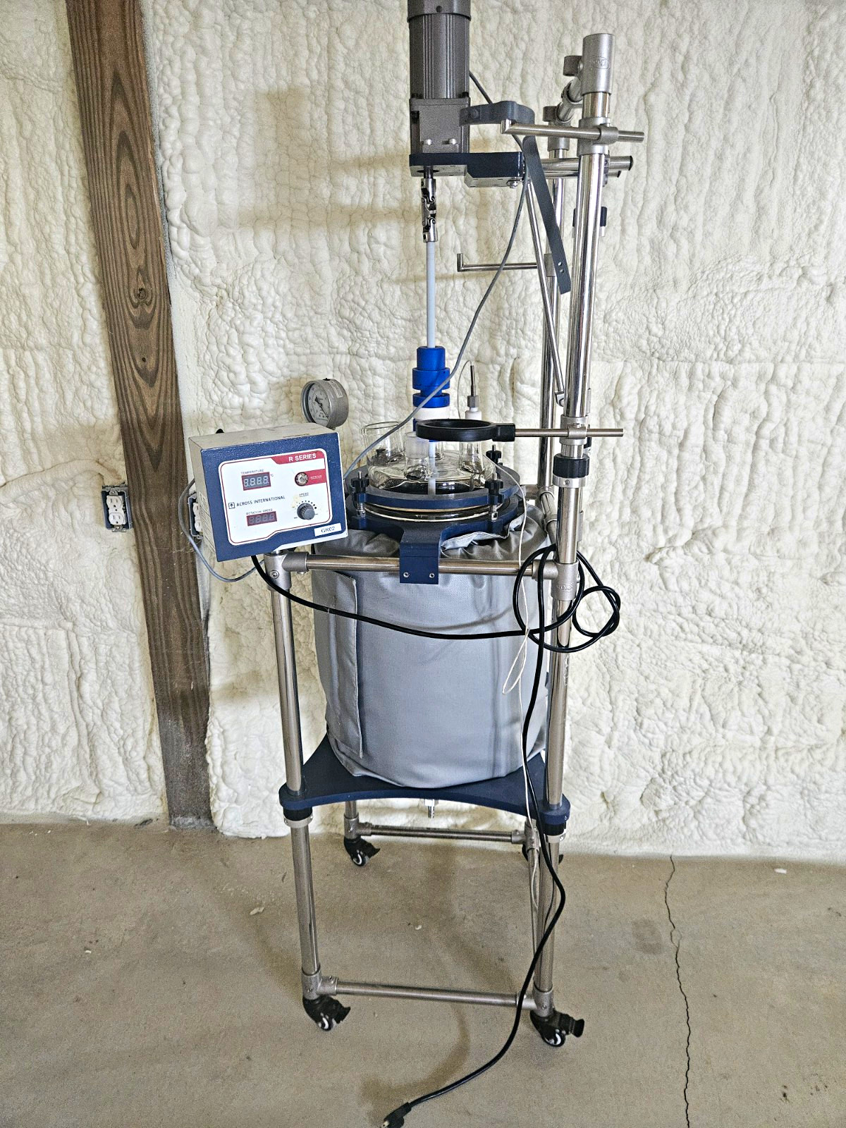 Across International R Series GR02 Jacketed Glass Stirred Lab Reactor
