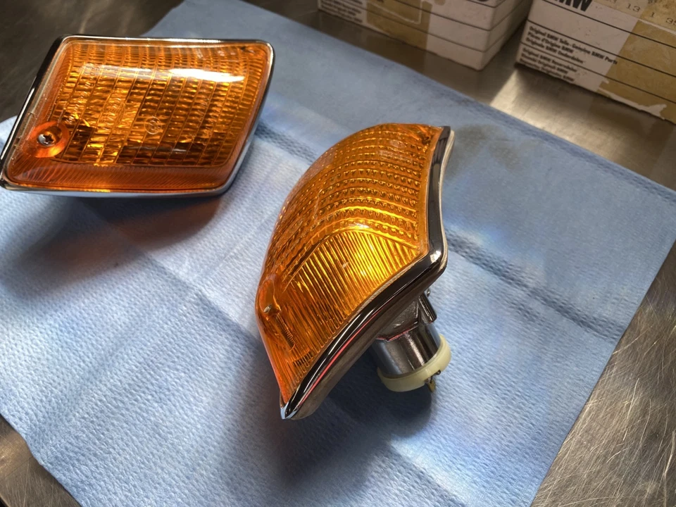 Lámparas de señal de giro izquierda derecha BMW Bavaria 1971-1977 nuevas de fábrica stock antiguo OEM caja Foto 3 de 4