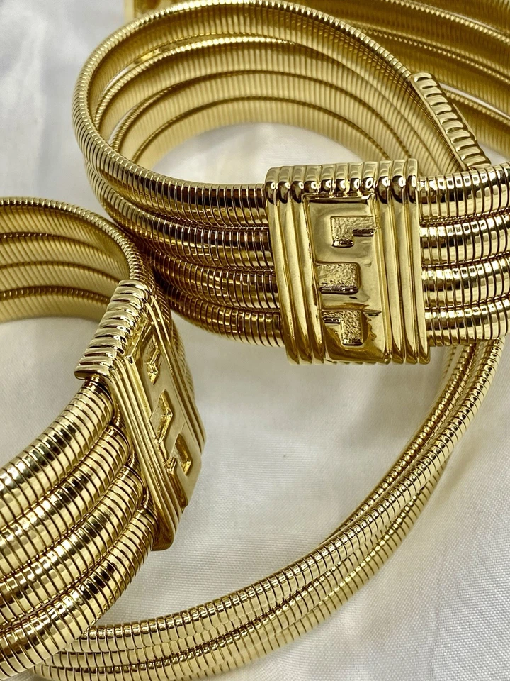 Rare Vintage St. John 1980s Heavy Gold Tone Multi-Strand Chain Belt SJ Logo 80s - Image 2 of 4