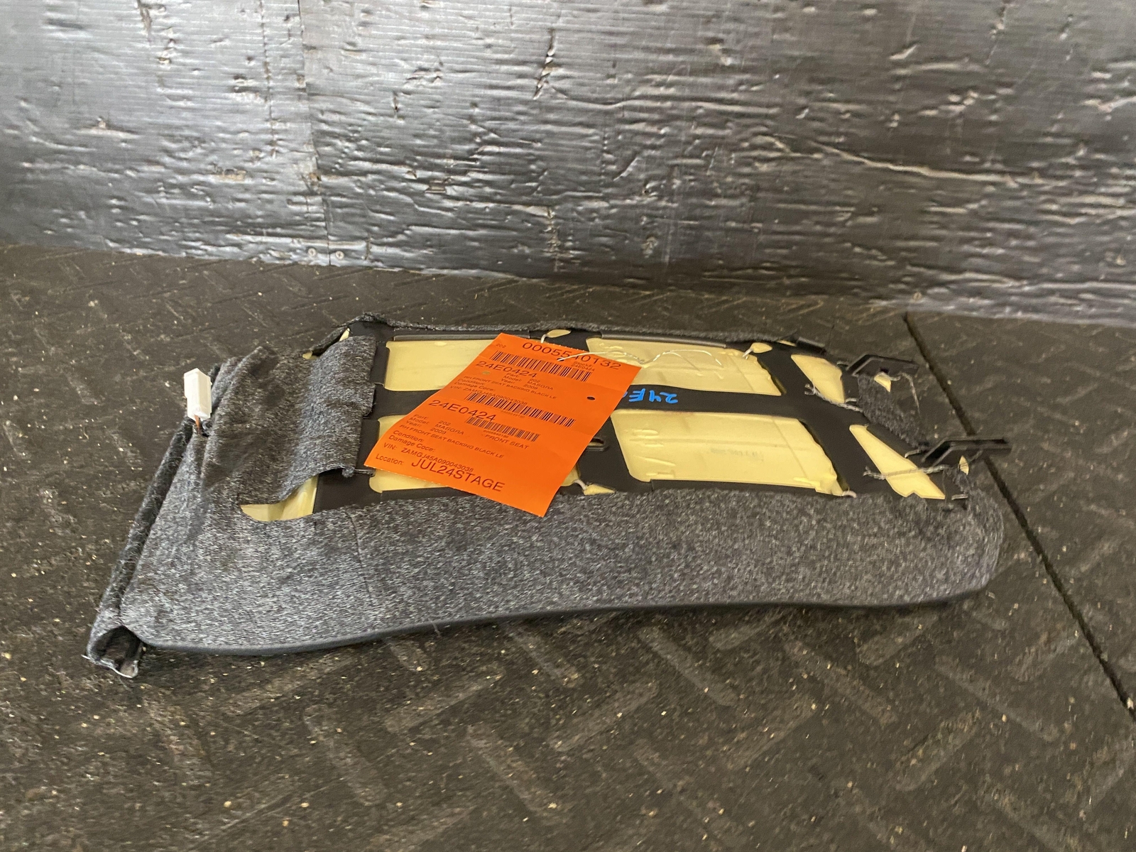 08-19 MASERATI GRANTURISMO FRONT PASSENGER RIGHT SEAT BACKING BLACK LEATHER