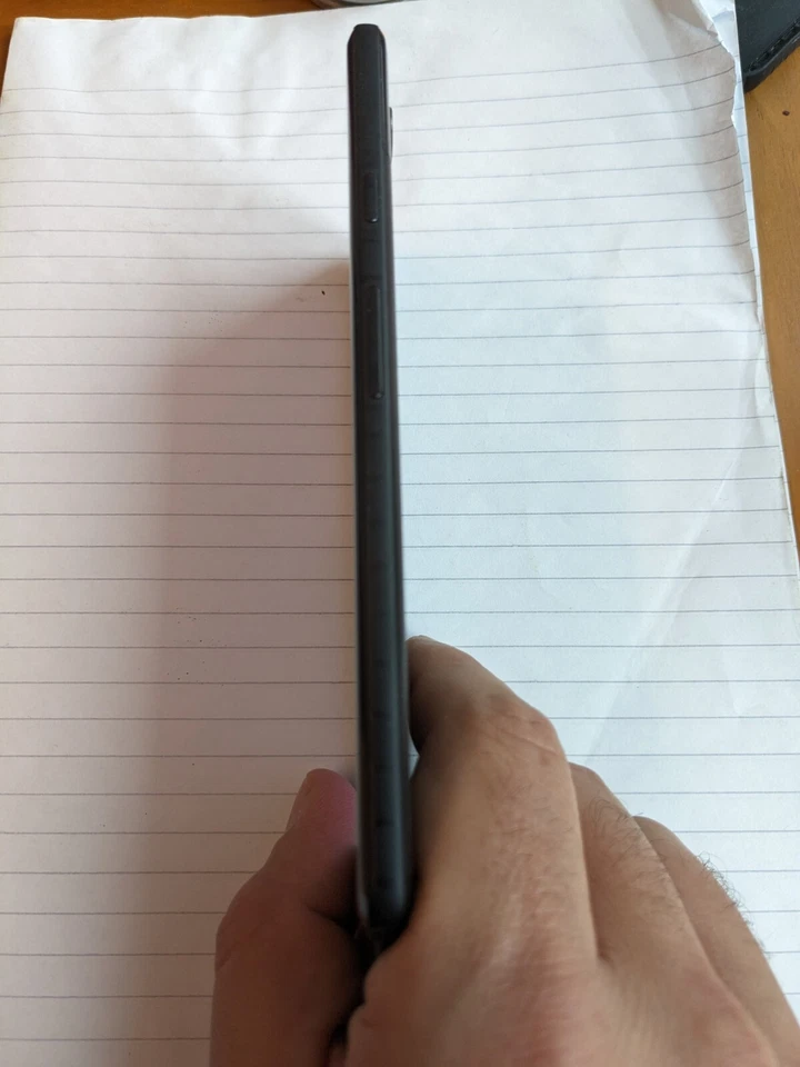 Google Pixel 2 XL - 64GB - Nero (Sbloccato) - Immagine 2 di 4