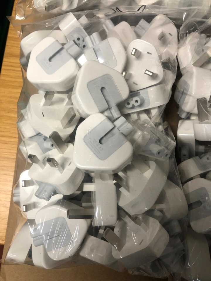 Genuine Apple Duck Head Charger Adapter Plug iPhone iPad Mac A1556 -  JOB LOT - Image 2 of 4