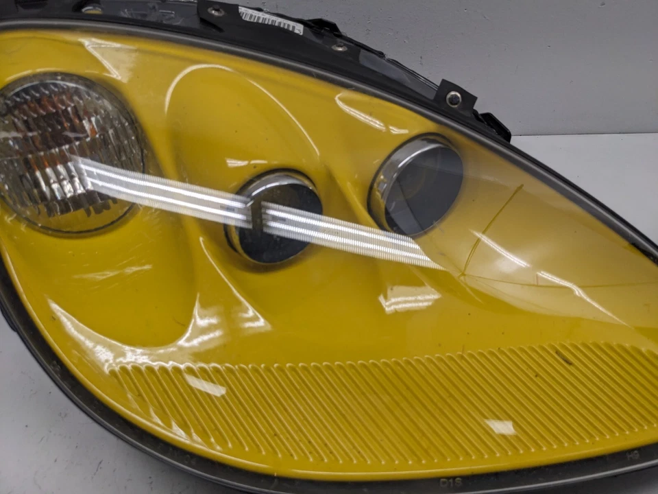 Faro delantero derecho del pasajero Chevrolet Corvette xenón 2005-2013 AN1 Foto 4 de 4