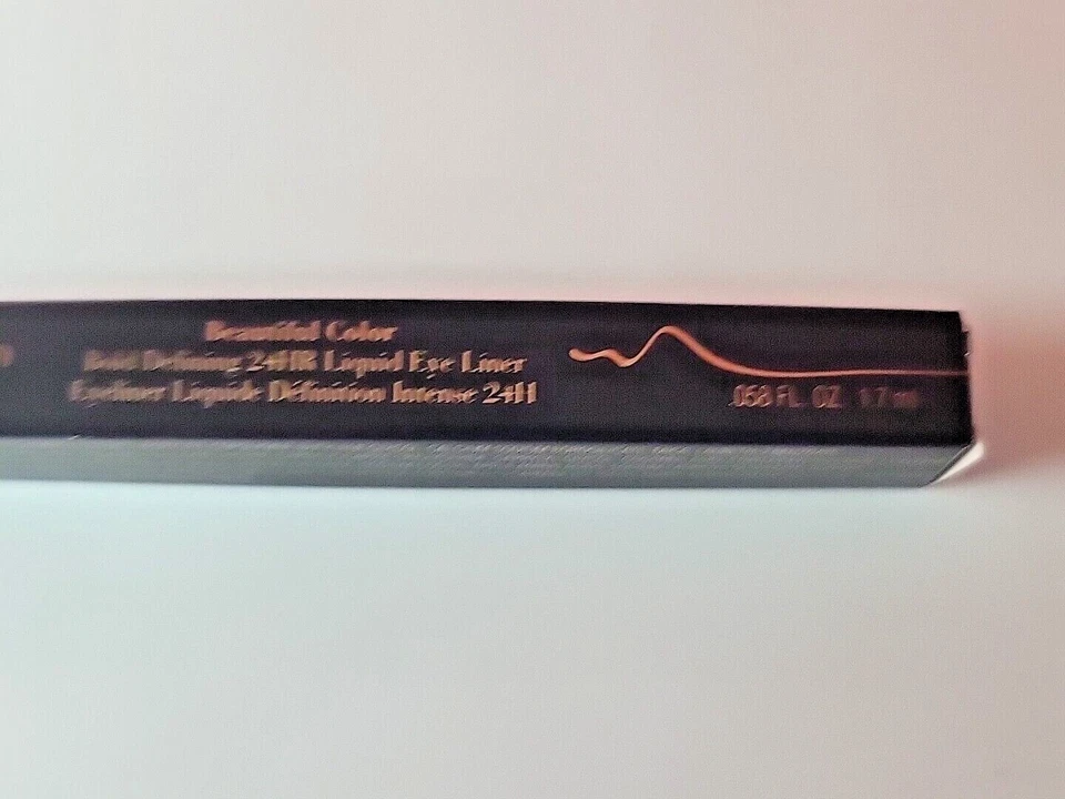 Delineador de ojos líquido Elizabeth Arden hermoso color audaz definición 24 horas, 0,58 OZ NUEVO EN CAJA Foto 2 de 4