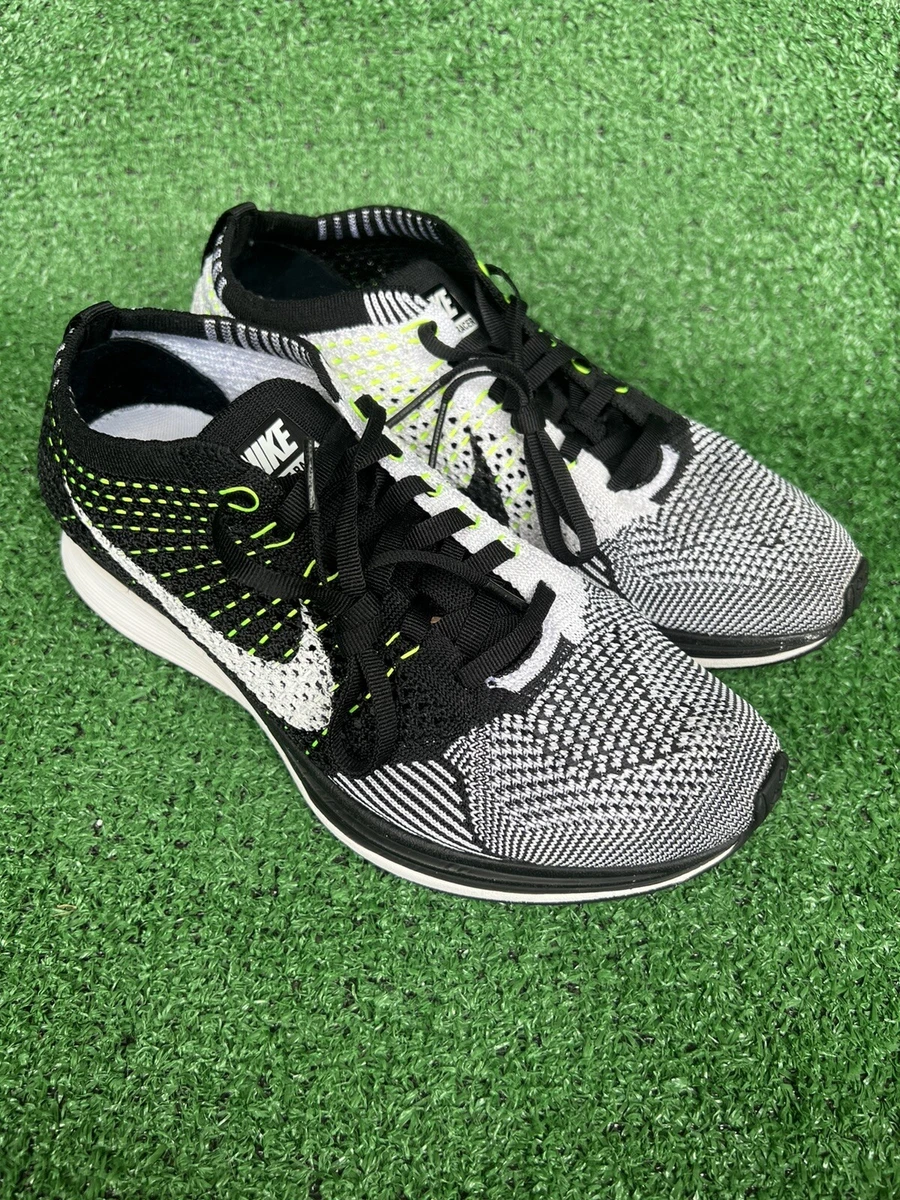 rasguño bota apuntalar Nike Flyknit Racer Black White Volt 526628-011 Men&#039;s Size 6  Women&#039;s Size 7.5 | eBay